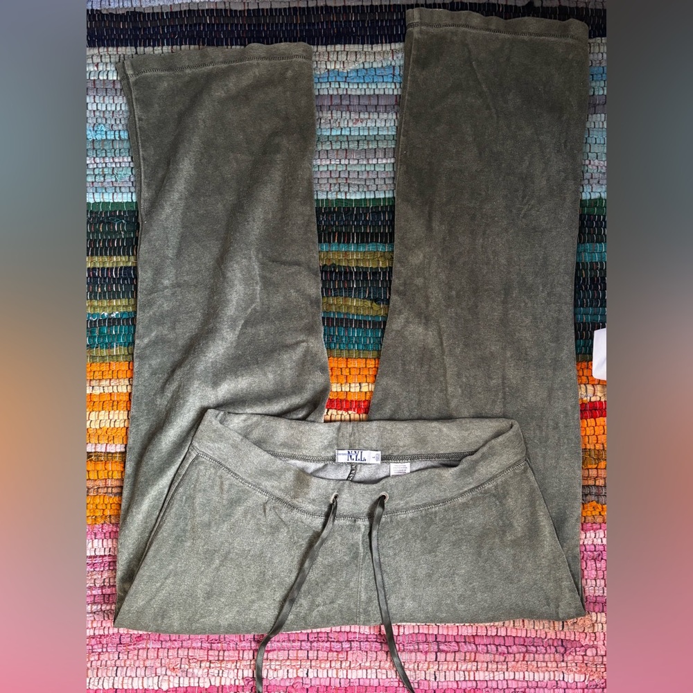 Vintage Velour Green Sweatpants with tie ribbon